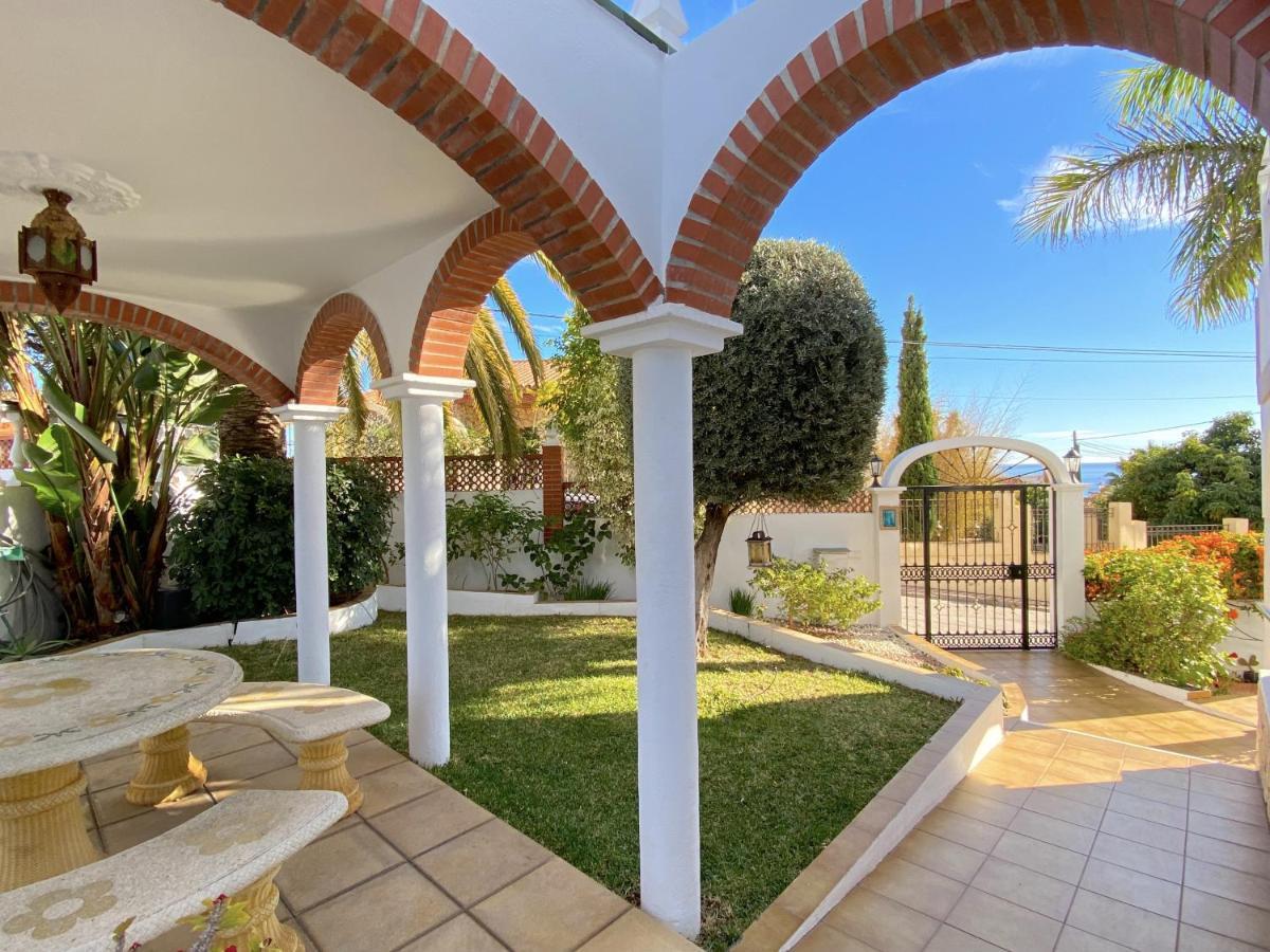 Villa Sandra Al Fresco Apartment Нерха Екстер'єр фото